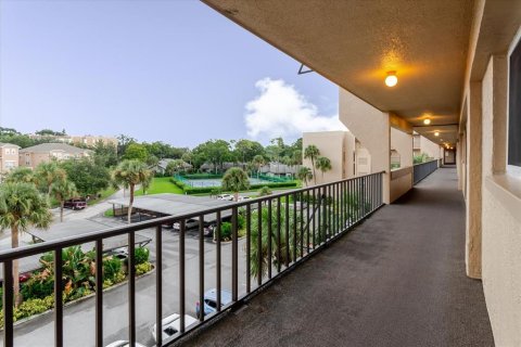 Condominio en venta en Tarpon Springs, Florida, 2 dormitorios, 85.19 m2 № 1899359 - foto 3