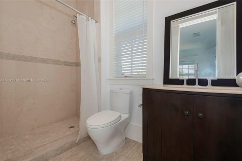 Villa ou maison à vendre à Miami, Floride: 7 chambres, 538.55 m2 № 2015963 - photo 27