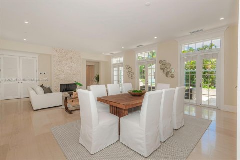 Villa ou maison à vendre à Miami, Floride: 7 chambres, 538.55 m2 № 2015963 - photo 7