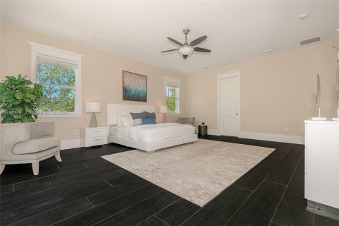 Villa ou maison à vendre à Miami, Floride: 7 chambres, 538.55 m2 № 2015963 - photo 21