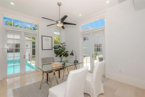 Villa ou maison à vendre à Miami, Floride: 7 chambres, 538.55 m2 № 2015963 - photo 13
