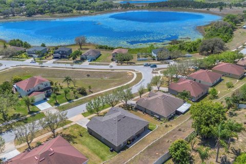 Villa ou maison à vendre à Clermont, Floride: 3 chambres, 170.01 m2 № 1735147 - photo 2