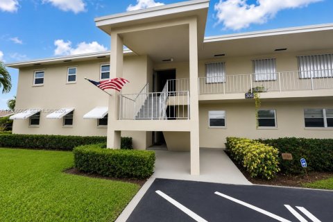 Condo à Boynton Beach, Floride, 2 chambres  № 2084693
