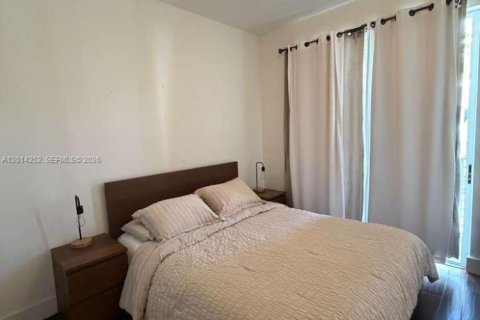 Touwnhouse à vendre à Miami, Floride: 3 chambres, 168.71 m2 № 2076375 - photo 20