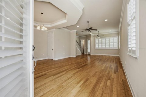 Condo in Gainesville, Florida, 3 bedrooms № 2138153 - photo 9