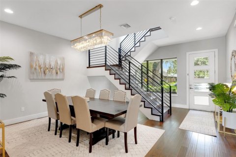 Casa en venta en Orlando, Florida, 4 dormitorios, 268.86 m2 № 1869406 - foto 4