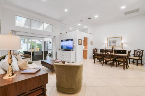 House in Palm Beach Gardens, Florida 3 bedrooms, 164.53 sq.m. № 2088124 - photo 23