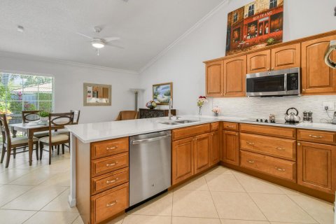 House in Palm Beach Gardens, Florida 3 bedrooms, 164.53 sq.m. № 2088124 - photo 13
