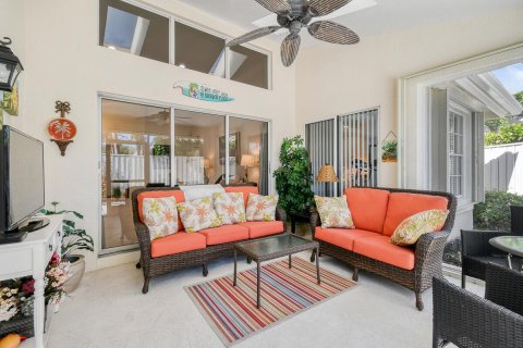 House in Palm Beach Gardens, Florida 3 bedrooms, 164.53 sq.m. № 2088124 - photo 9