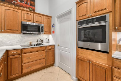 House in Palm Beach Gardens, Florida 3 bedrooms, 164.53 sq.m. № 2088124 - photo 16