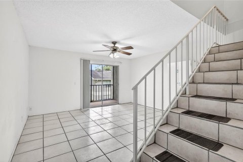 Condo in Tampa, Florida, 2 bedrooms  № 2091913 - photo 9