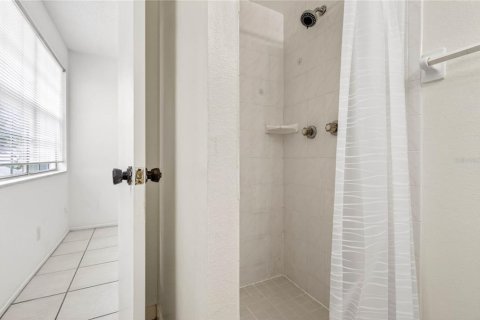 Condo in Tampa, Florida, 2 bedrooms  № 2091913 - photo 19