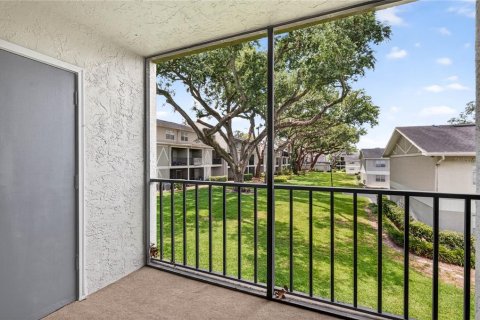 Condo in Tampa, Florida, 2 bedrooms  № 2091913 - photo 11