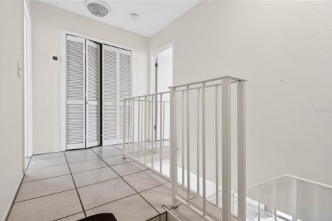 Condo in Tampa, Florida, 2 bedrooms  № 2091913 - photo 14