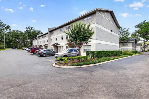 Condo in Tampa, Florida, 2 bedrooms № 2091913