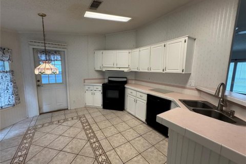 House in Belleview, Florida 3 bedrooms, 149.94 sq.m. № 1784587 - photo 15