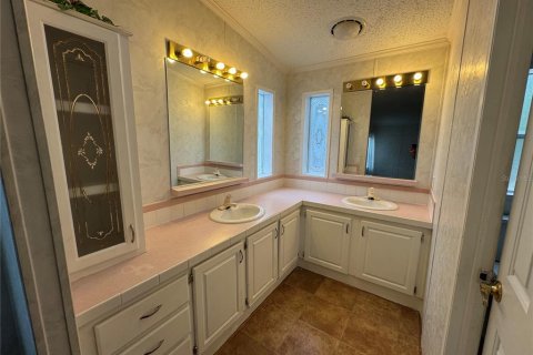 House in Belleview, Florida 3 bedrooms, 149.94 sq.m. № 1784587 - photo 24