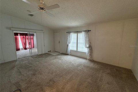 House in Belleview, Florida 3 bedrooms, 149.94 sq.m. № 1784587 - photo 12