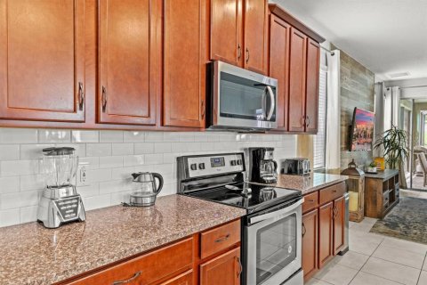 House in SOLARA RESORT in Kissimmee, Florida 5 bedrooms, 298.49 sq.m. № 2202215 - photo 10