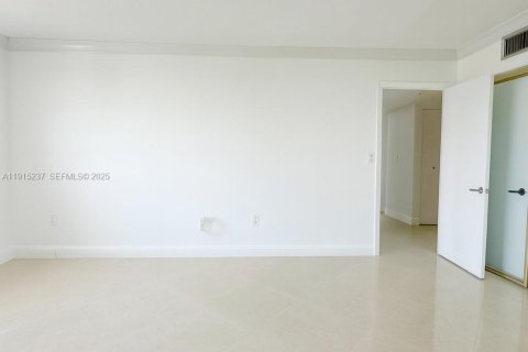 Copropriété à louer à Aventura, Floride: 120.77 m2 № 1990400 - photo 19