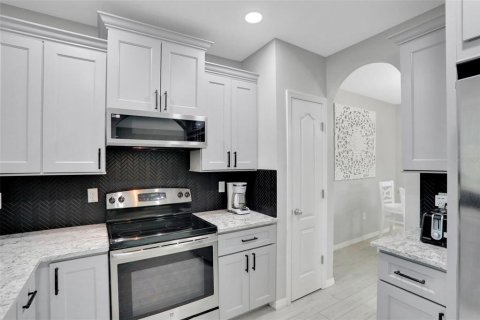 Townhouse in Daytona Beach, Florida 3 bedrooms, 155.43 sq.m. № 1866607 - photo 14