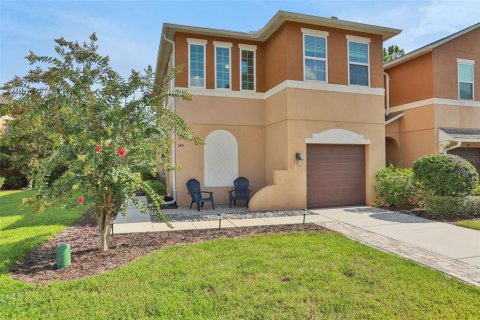 Townhouse in Daytona Beach, Florida 3 bedrooms, 155.43 sq.m. № 1866607 - photo 1