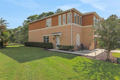 Townhouse in Daytona Beach, Florida 3 bedrooms, 155.43 sq.m. № 1866607 - photo 4