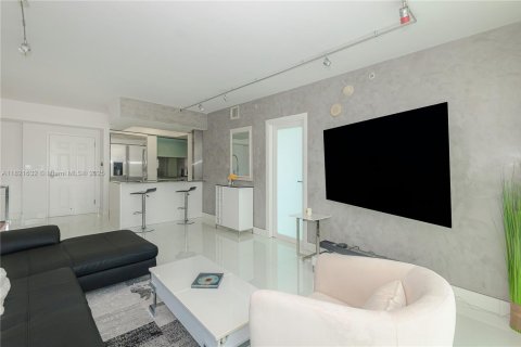 Copropriété à vendre à Miami, Floride: 2 chambres, 102.84 m2 № 1781743 - photo 8