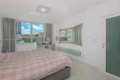 Copropriété à vendre à Miami, Floride: 2 chambres, 102.84 m2 № 1781743 - photo 13