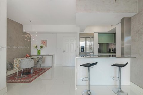 Copropriété à vendre à Miami, Floride: 2 chambres, 102.84 m2 № 1781743 - photo 19