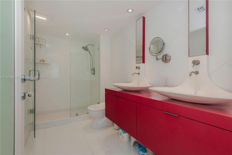 Copropriété à vendre à Miami, Floride: 2 chambres, 102.84 m2 № 1781743 - photo 4