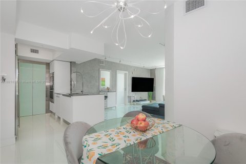 Copropriété à vendre à Miami, Floride: 2 chambres, 102.84 m2 № 1781743 - photo 29