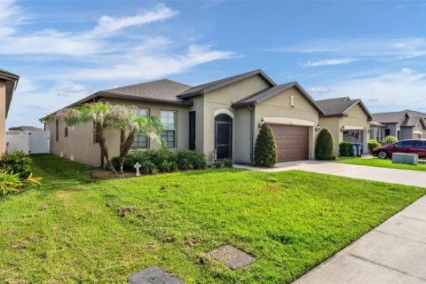 Casa en venta en Polk City, Florida, 4 dormitorios, 180.04 m2 № 2156804 - foto 3