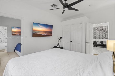 Villa ou maison à vendre à Hollywood, Floride: 4 chambres, 305.18 m2 № 1936683 - photo 24