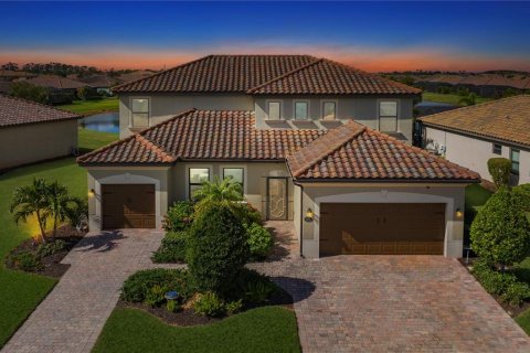 Villa ou maison à Bradenton, Floride 6 chambres, 365.48 m2 № 2396525