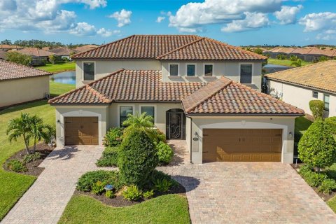 Villa ou maison à vendre à Bradenton, Floride: 6 chambres, 365.48 m2 № 2396525 - photo 2