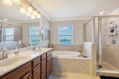 Villa ou maison à vendre à Bradenton, Floride: 6 chambres, 365.48 m2 № 2396525 - photo 28