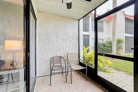 Condo in Bradenton Beach, Florida, 2 bedrooms  № 2400397 - photo 8