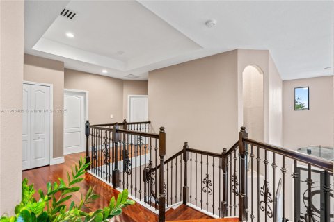 Купить виллу или дом в Майами, Флорида 4 спальни, 244.05м2, № 1954750 - фото 29