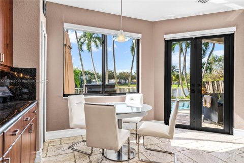 Купить виллу или дом в Майами, Флорида 4 спальни, 244.05м2, № 1954750 - фото 9