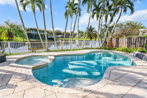 Купить виллу или дом в Майами, Флорида 4 спальни, 244.05м2, № 1954750 - фото 6