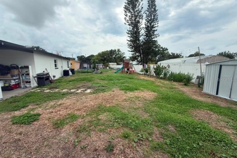 House in Ruskin, Florida 4 bedrooms, 111.48 sq.m. № 2299901 - photo 24