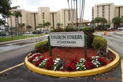 Condo à Lauderhill, Floride, 2 chambres  № 2146004