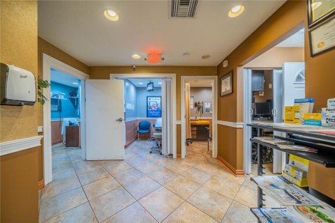 Commercial property in Riverview, Florida 167.22 sq.m. № 671388 - photo 21