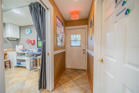 Commercial property in Riverview, Florida 167.22 sq.m. № 671388 - photo 18