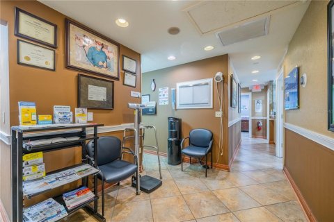 Commercial property in Riverview, Florida 167.22 sq.m. № 671388 - photo 20
