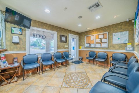 Commercial property in Riverview, Florida 167.22 sq.m. № 671388 - photo 11