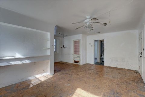 Casa en venta en Madeira Beach, Florida, 3 dormitorios, 115.85 m2 № 1612791 - foto 8