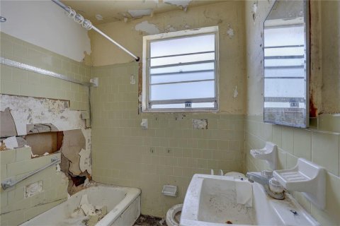 Casa en venta en Madeira Beach, Florida, 3 dormitorios, 115.85 m2 № 1612791 - foto 20