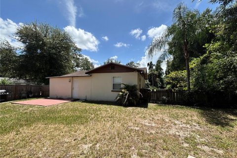 Villa ou maison à louer à Tampa, Floride: 2 chambres, 88.26 m2 № 2317256 - photo 17
